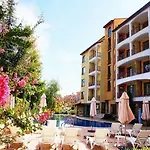 Golden Dreams Солнечный берег