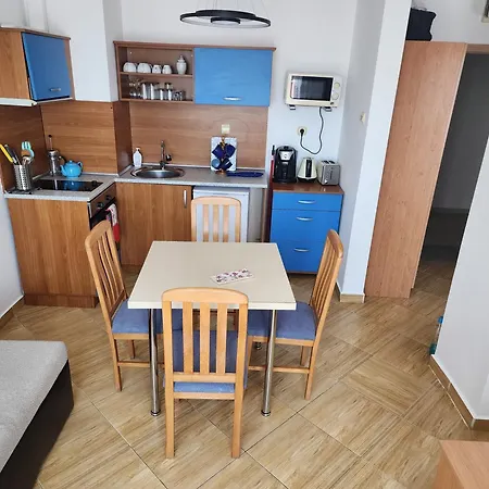 Golden Dreams 阳光海滩