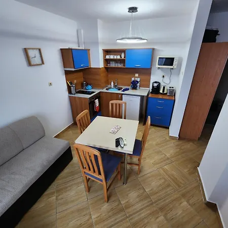 Golden Dreams Apartman Napospart